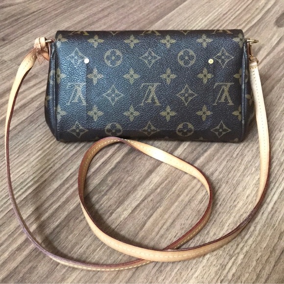 Used authentic Louis Vuitton favorite PM - Picture 2 of 8